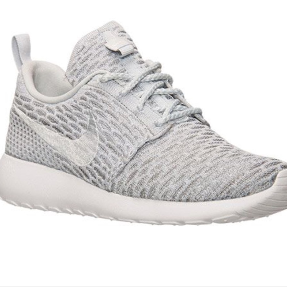 Nike Roshe Run Grey Knit Sneakers